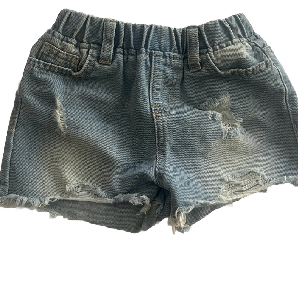 Kids girls‎ size 6Y distressed denim shorts with elastic waistband.